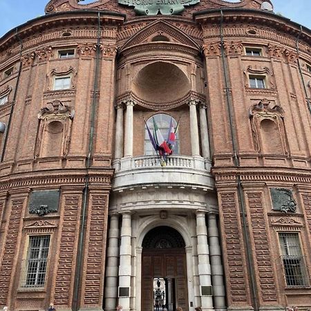 Zen Apartment Located In Turin Pre Hill Екстериор снимка